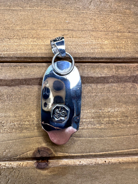 Howlite ghost pendant without chain