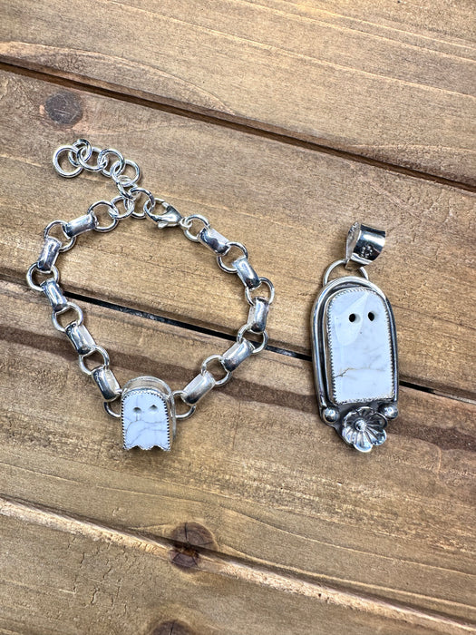 Howlite ghost bracelet