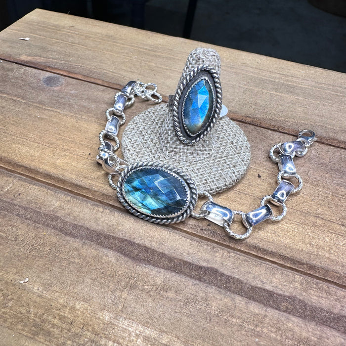 Labradorite bracelet