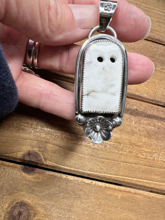 Howlite ghost pendant without chain