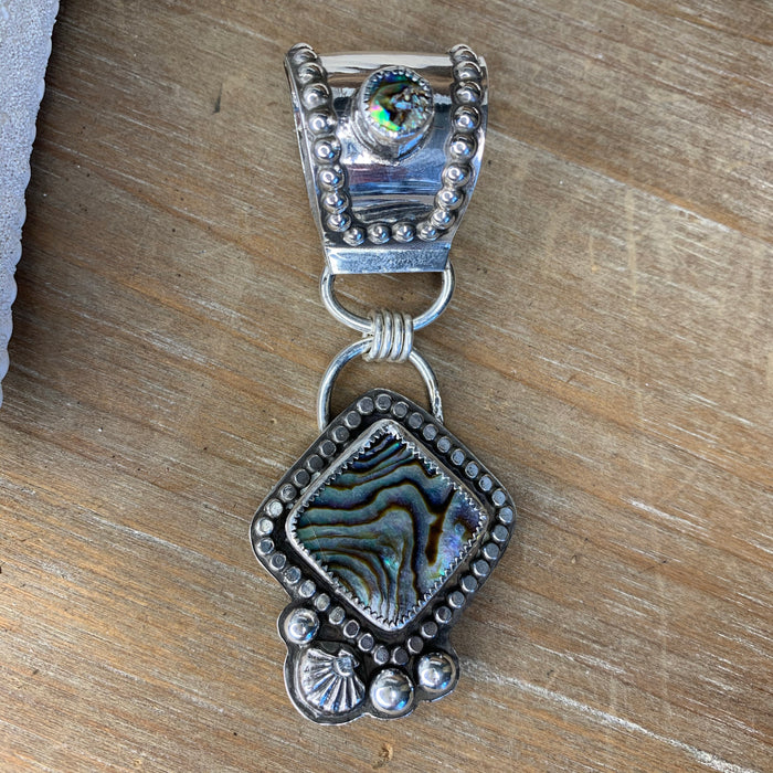 Paua shell pendant no chain