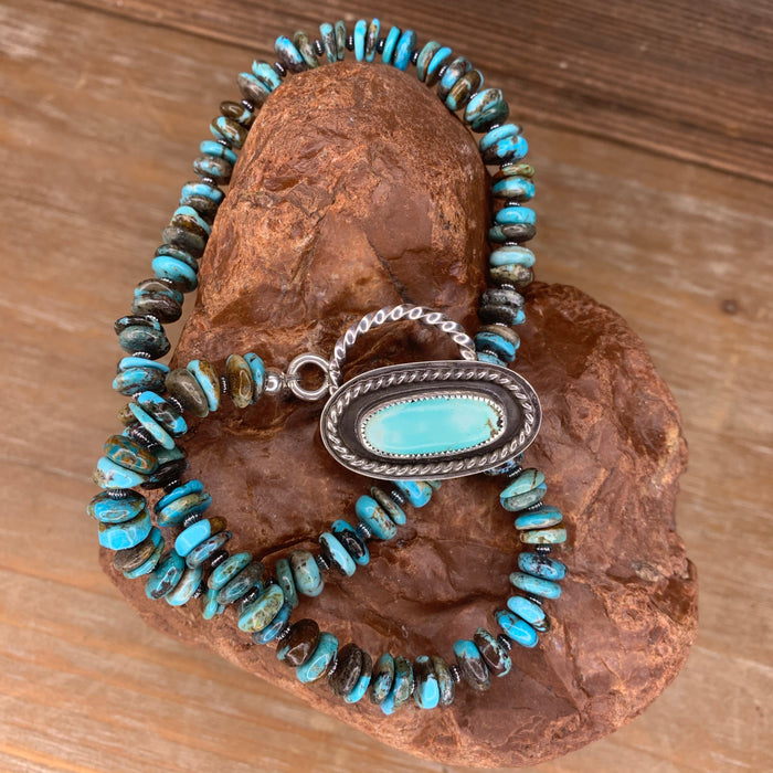 Front closing turquoise necklace