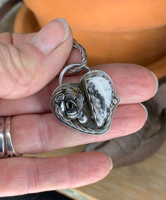 White Buffalo heart pendant with 18 inch chain