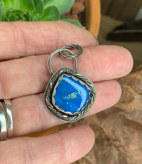 Small turquoise pendant no chain