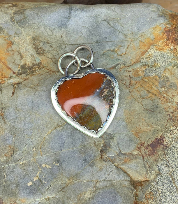 Red heart picture jasper pendant no chain