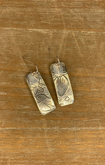 Sterling silver lily pad pattern earrings