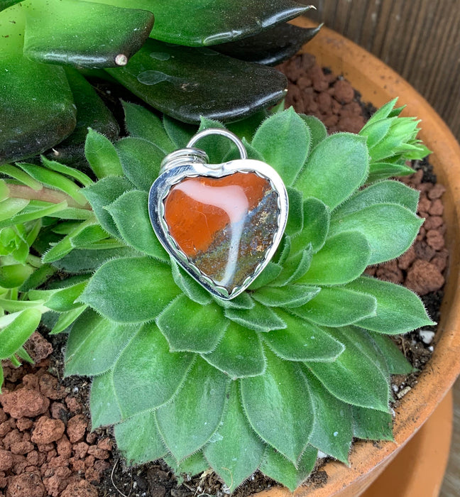 Red heart picture jasper pendant no chain